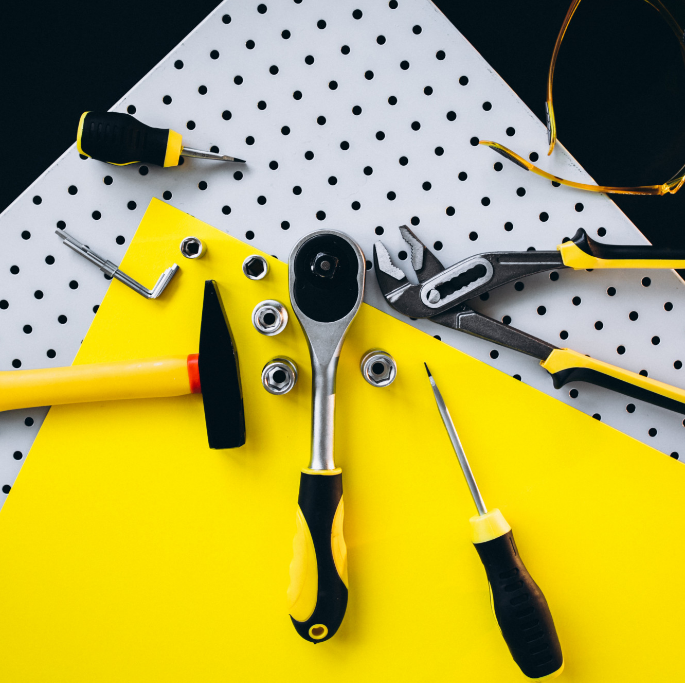 عدد و أدوات